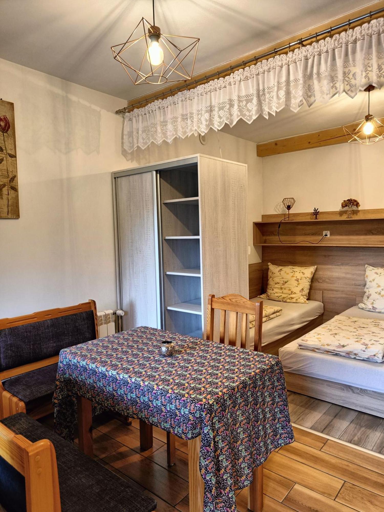 Ferienwohnung Pod Modrzewiami Milówka Exterior foto
